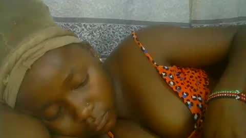abella online show from October 11, 2025, 2:37 pm