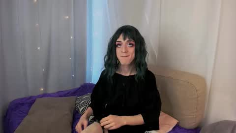 Alex online show from October 7, 2025, 12:02 pm