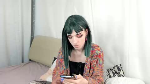 Alex online show from October 12, 2025, 1:21 pm