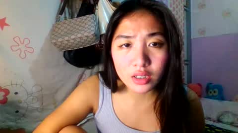 pretty_am online show from November 13, 2025, 6:18 pm