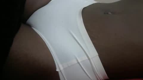 pretty_avena online show from November 22, 2025, 7:07 am