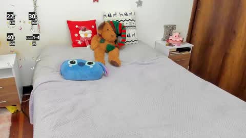 Snapshot of pretty_azulita chatting on December 2, 2024, 7:49 pm pretty_azulita online show from December 2, 2024, 7:49 pm