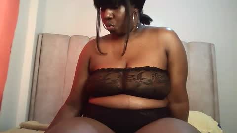 Snapshot of pretty_bums chatting on September 26, 2025, 12:42 pm chichi online show from September 26, 2025, 12:42 pm