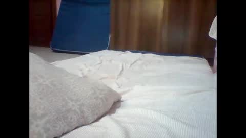 pretty_darya online show from January 1, 2025, 4:07 am