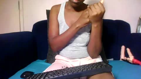 Snapshot of pretty_ebony23 chatting on June 19, 2026, 6:01 pm chocolatebby90 online show from June 19, 2026, 6:01 pm