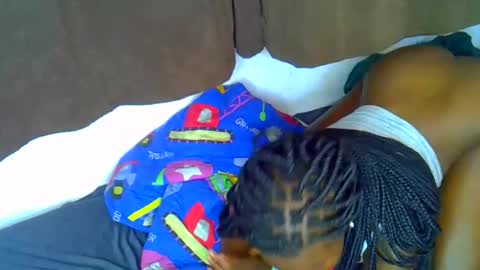 riri online show from October 17, 2025, 10:34 pm