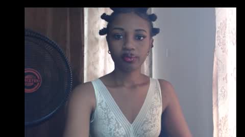 Snapshot of pretty_ebonygirl2 chatting on February 28, 2026, 10:05 am Pretty ebonygirl2 online show from February 28, 2026, 10:05 am