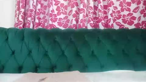 Maya online show from December 30, 2024, 7:37 am