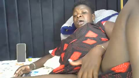 pretty_gaal online show from January 3, 2025, 7:27 am