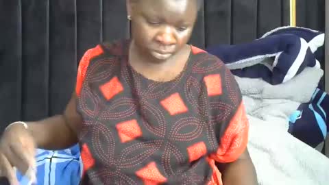 pretty_gaal online show from February 9, 2025, 5:08 am