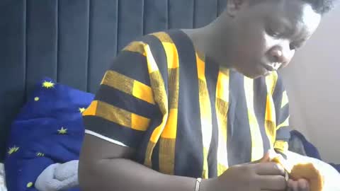 pretty_gaal online show from February 14, 2025, 8:10 am