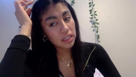 pretty_girl828687 online show from January 13, 2026, 5:40 pm