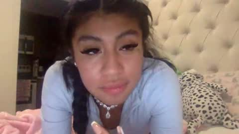 Snapshot of pretty_girl828687 chatting on March 3, 2026, 3:45 am pretty_girl828687 online show from March 3, 2026, 3:45 am