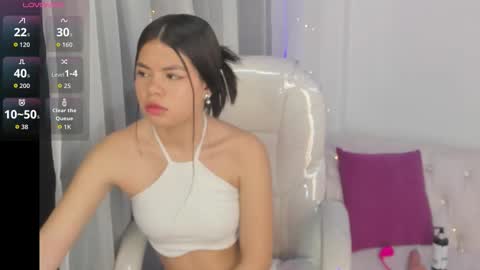 pretty online show from September 18, 2025, 12:29 pm