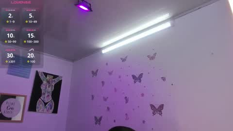 Snapshot of pretty_johnson_ chatting on March 19, 2026, 11:36 am pretty online show from March 19, 2026, 11:36 am