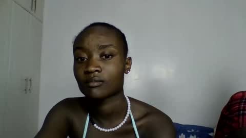 Snapshot of pretty_luv1 chatting on January 14, 2026, 8:03 pm pretty luv1 online show from January 14, 2026, 8:03 pm