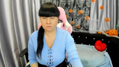 pretty_malika online show from November 3, 2025, 4:58 am