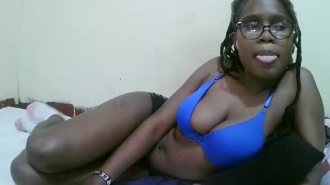 Snapshot of pretty_mellan chatting on February 23, 2025, 1:13 am pretty_mellan online show from February 23, 2025, 1:13 am