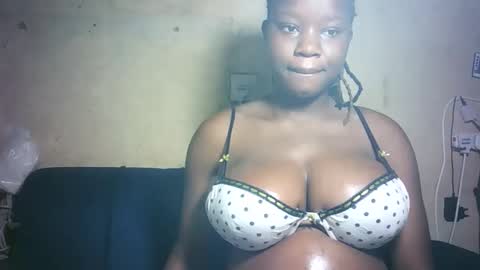 pretty_milan online show from February 28, 2026, 9:10 am