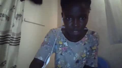 pretty_petite_ebony online show from November 1, 2025, 5:31 am