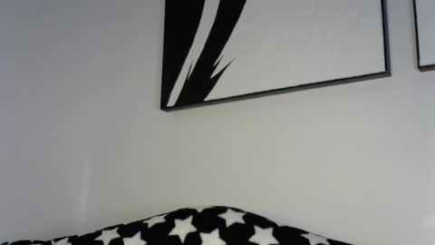 Snapshot of pretty_queennie chatting on May 4, 2026, 6:48 pm Pretty doll online show from May 4, 2026, 6:48 pm