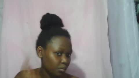 pretty_shanz online show from November 15, 2025, 12:23 pm