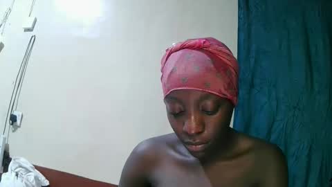 pretty_tiffany1 online show from February 21, 2026, 6:53 pm