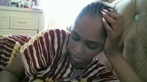 Snapshot of pretty_zii chatting on September 21, 2025, 2:29 pm zii online show from September 21, 2025, 2:29 pm