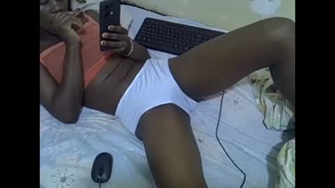 prettyalma online show from December 24, 2024, 10:01 am