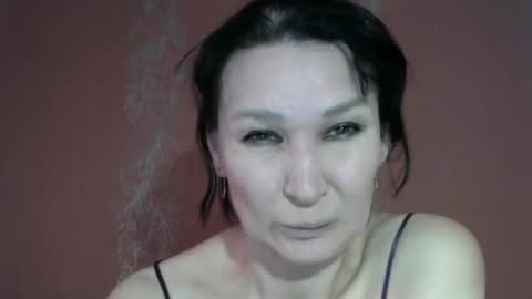 Samantha online show from April 12, 2026, 3:28 pm