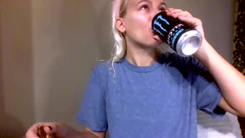 Missy  Jack online show from December 5, 2025, 5:53 pm