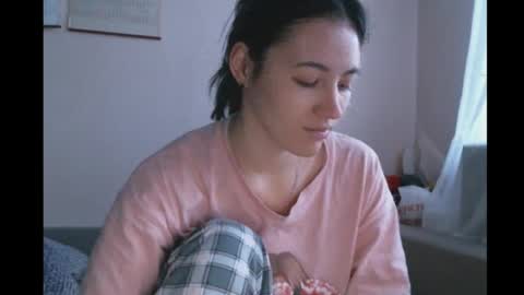 Snapshot of prettybella_7 chatting on January 10, 2025, 5:15 am Bella online show from January 10, 2025, 5:15 am