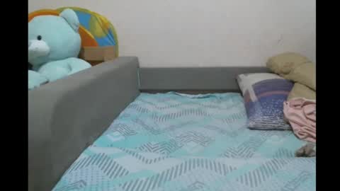 Snapshot of prettybella_7 chatting on January 15, 2025, 12:47 pm Bella online show from January 15, 2025, 12:47 pm