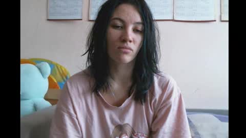 Snapshot of prettybella_7 chatting on February 19, 2025, 9:17 am Bella online show from February 19, 2025, 9:17 am