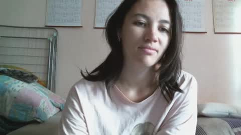 Snapshot of prettybella_7 chatting on September 21, 2025, 4:47 am Bella online show from September 21, 2025, 4:47 am