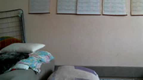 Snapshot of prettybella_7 chatting on October 20, 2025, 10:59 am Bella online show from October 20, 2025, 10:59 am