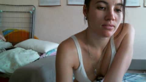 Bella online show from October 31, 2025, 11:55 am