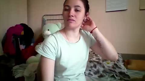 Bella online show from April 16, 2026, 8:26 am