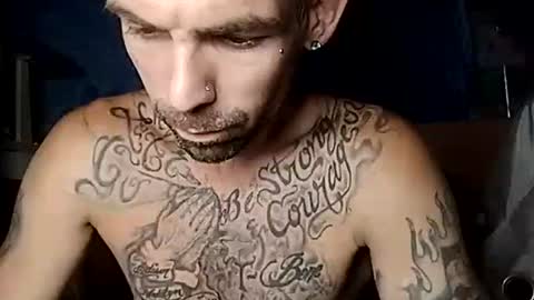 Snapshot of prettyboytatted69 chatting on September 26, 2025, 4:38 am Prettyslangin69 FYPM online show from September 26, 2025, 4:38 am
