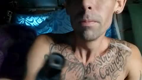 Snapshot of prettyboytatted69 chatting on October 5, 2025, 12:14 pm Prettyslangin69 FYPM online show from October 5, 2025, 12:14 pm