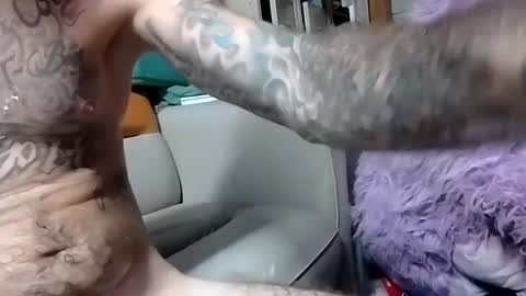Snapshot of prettyboytatted69 chatting on October 14, 2025, 12:22 am Prettyslangin69 FYPM online show from October 14, 2025, 12:22 am