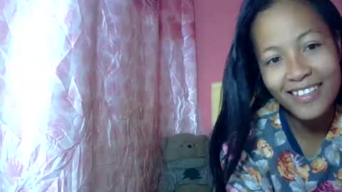 Snapshot of prettychoux chatting on July 20, 2026, 5:44 am prettychoux online show from July 20, 2026, 5:44 am