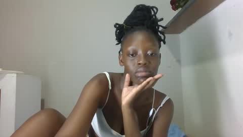 Snapshot of prettydollk_dons chatting on February 15, 2026, 8:05 pm prettydollk_dons online show from February 15, 2026, 8:05 pm