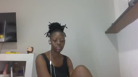 prettydollk_dons online show from March 18, 2026, 9:01 am