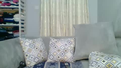 Snapshot of prettyela chatting on September 12, 2025, 12:44 am PrettyEla online show from September 12, 2025, 12:44 am