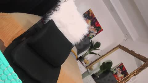 Snapshot of prettyjuliax chatting on January 14, 2025, 10:02 pm prettyjuliax online show from January 14, 2025, 10:02 pm