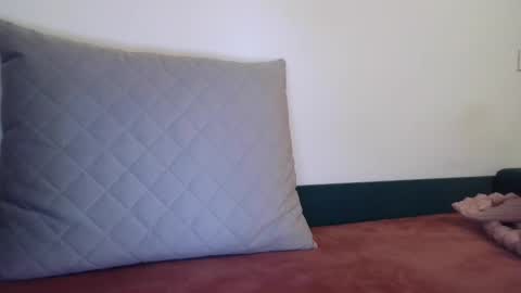 prettyjulliette online show from November 11, 2025, 11:32 am