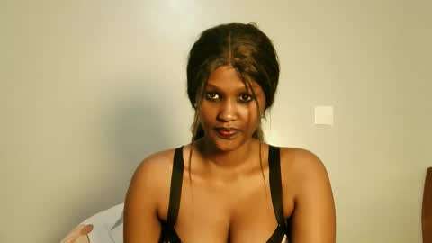 prettykeilaa online show from June 5, 2026, 6:46 pm