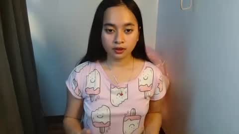 prettylittle_lady online show from March 13, 2026, 1:01 am