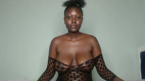 Lizzy online show from January 14, 2025, 6:49 pm